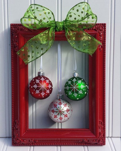 Easy Christmas Wreath - Unique Picture Frame
